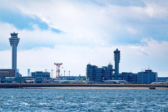 Tokyo: Haneda AirportLuxury Private Transfer - Getting to Your Destination Hassle-Free