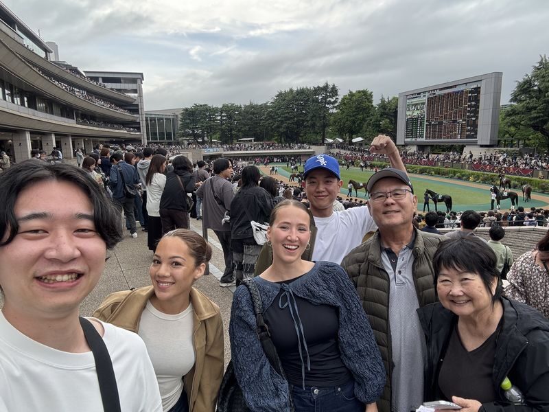 Tokyo Horse Racing Experience with Local Fan - Oi Racecourse, a Tokyo night out with a local rhythm