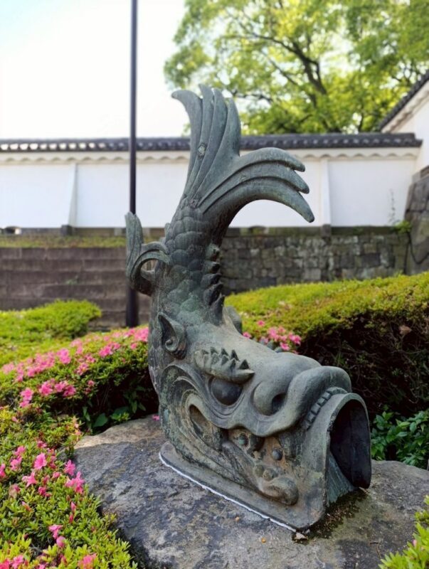 Tokyo Imperial Palace and Edo castle Historical Guided Walking Tour - Garden paths, seasonal color, and a slower pace