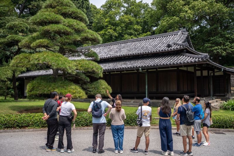 Tokyo Imperial Palace and Edo castle Historical Guided Walking Tour - Is the starting price good value?
