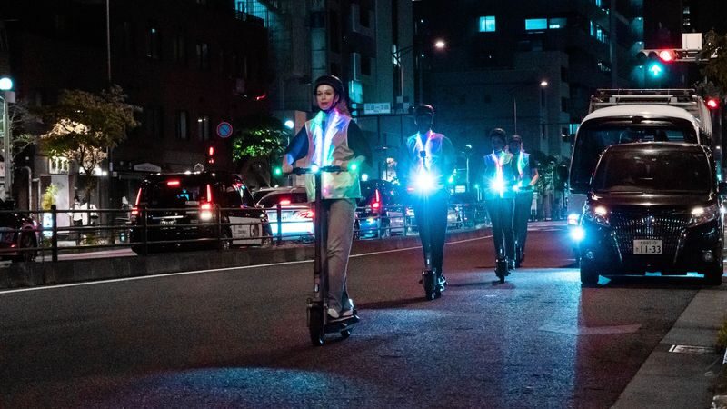 Tokyo Imperial Palace Half-Day Electric Scooter Experience - A street-level way to see Tokyo
