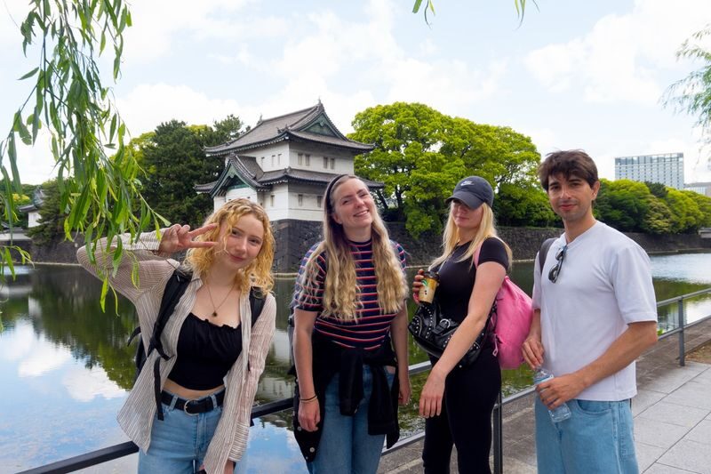 Tokyo: Imperial Palace & Shogun Castle Walking Tour - Starting at Wadakura Fountain Park