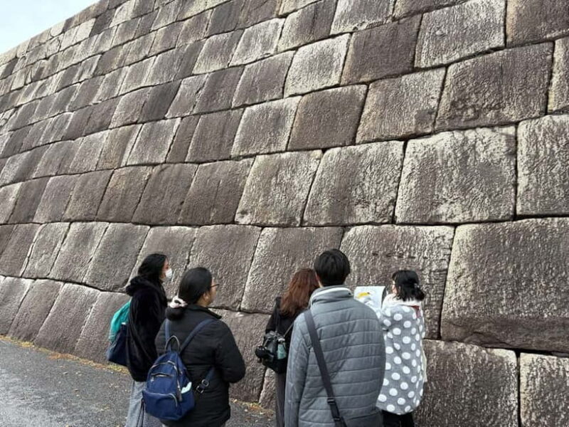 Tokyo: Imperial Palace with Nostalgic Alley Kagurazaka tour - Key Points