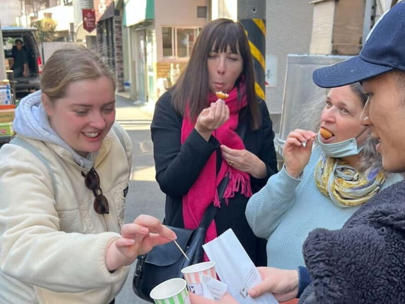 Tokyo: Imperial Palace with Nostalgic Alley Kagurazaka tour - FAQ