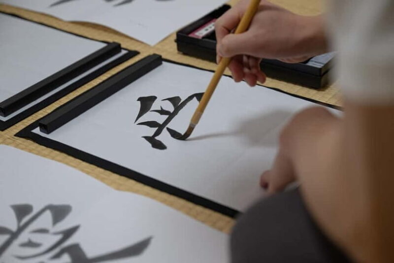 Tokyo: Japanese Calligraphy Lesson with Skilled Instructor - Who Will Love This Experience?