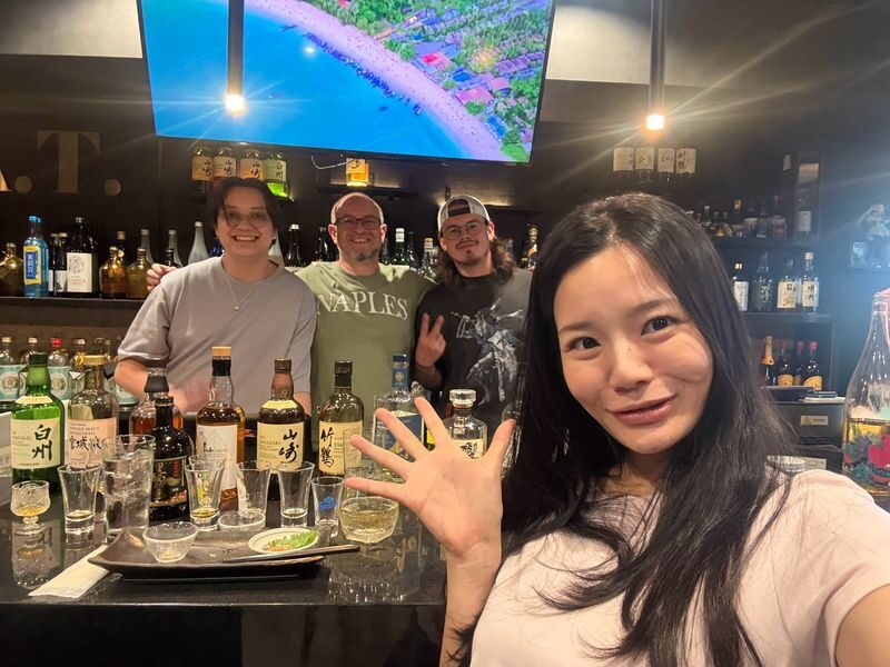 Tokyo: Japanese Whisky Tasting Experience: 10 Whiskies & 5 Snacks - Should you book it?