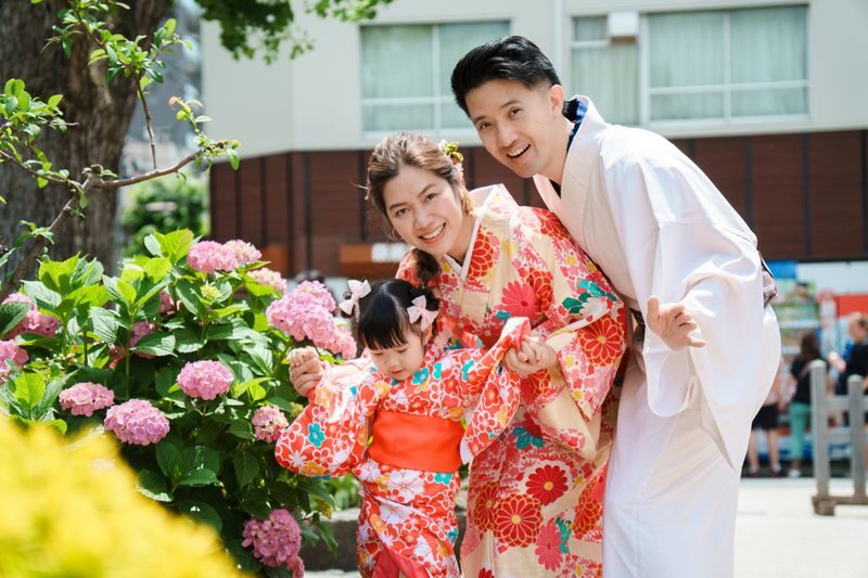 Tokyo Kimono Rental Experience & Family-Children-Lovers & Photography (Asakusa Ai Wafuku) - Choosing a kimono before the sightseeing begins