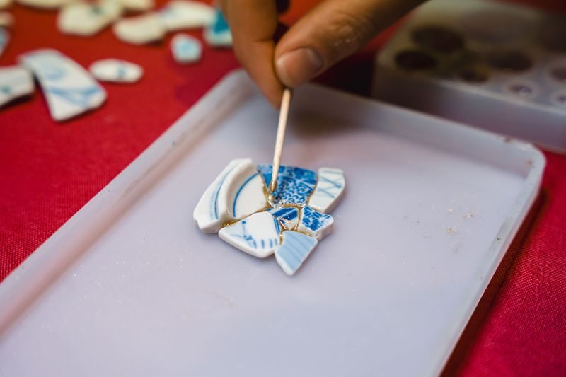 Tokyo: Kintsugi Accessory Workshop in Shibuya - Finding 雑煮屋鳥居