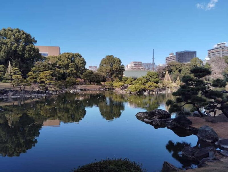 Tokyo: Kiyosumi Garden Guided Tour - Discover Tokyo’s Hidden Tranquility: Kiyosumi Garden Guided Tour