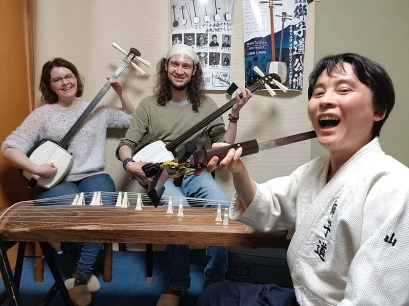 Tokyo: Learn to play traditonal songs on Tsugaru Shamisen - Exploring the Shamisen Experience in Tokyo