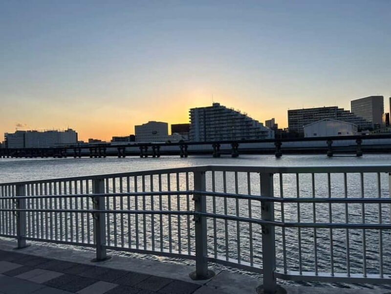 Tokyo : Local Secret "Gym" Running tour - Exploring the Hidden Side of Tokyo