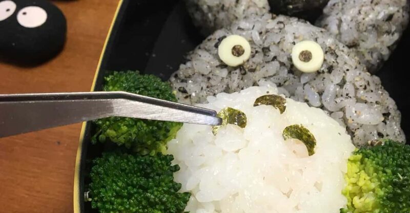 Tokyo: Making a bento box with cute character look - Tokyo: Making a bento box with cute character look