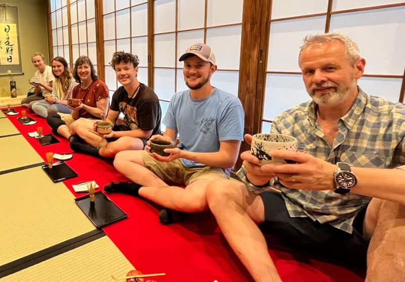 Tokyo: Matcha and Incense Making Experience in Shibuya - Smell, blend, knead, and shape the incense