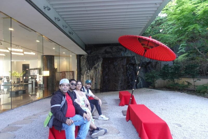 Tokyo Meguro River Private Cultural Tour with Licensed Guide - Key Points