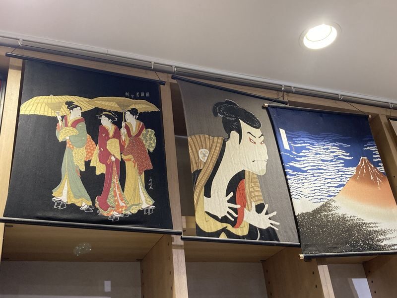 Tokyo: Meiji Jingu Historical Walking Tour with an expert guide - The Treasure Museum and Kaguraden