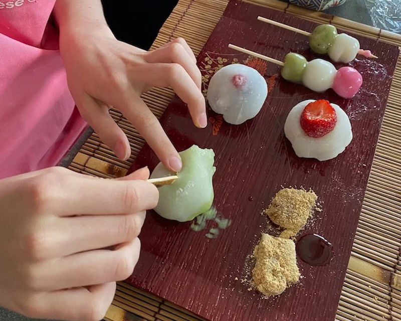 Tokyo Mochi-Making Class (2Hr) - From Rice Dough to Five Sweets