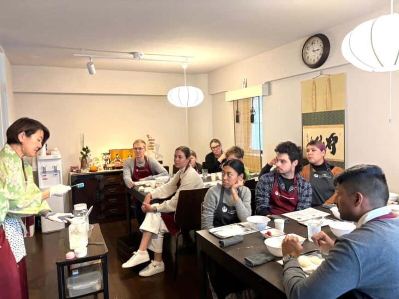 Tokyo: Mochi-Making Class in a Private Studio - Key Points