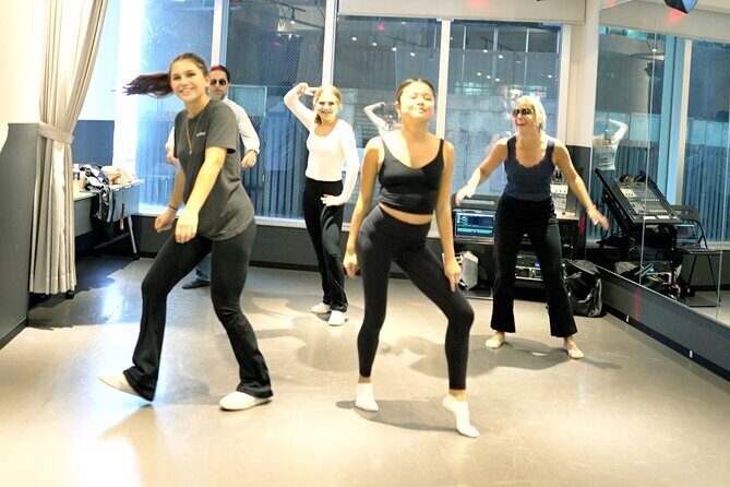 Tokyo Morning Shuffle Dance & Breakfast with a TikTok Star - An In-Depth Look at Tokyo’s Shuffle Dance & Breakfast Experience