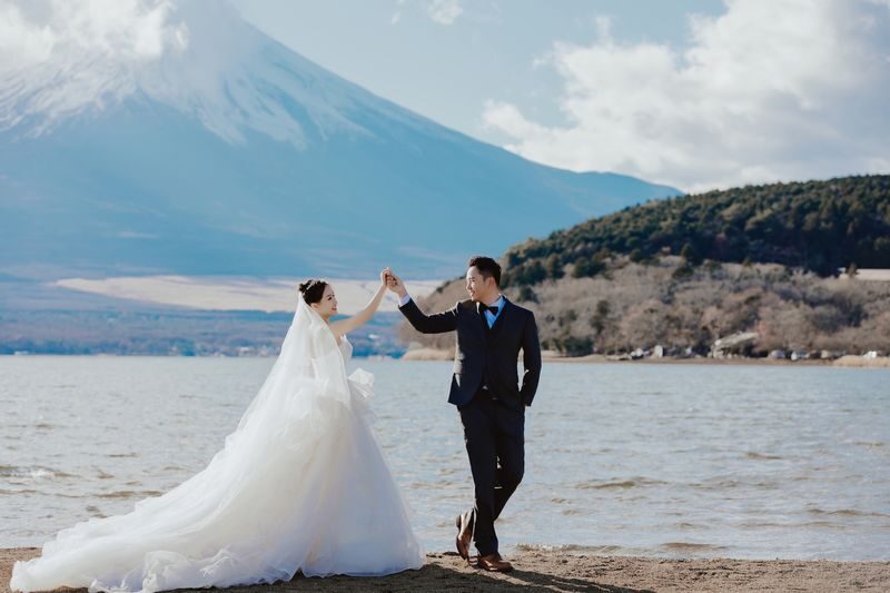 Tokyo & Mt. Fuji Wedding Dress Kimono One-Day Pre-Wedding Photoshoot Experience (All-Inclusive Package) - Afternoon light, outfit changes, and the long day