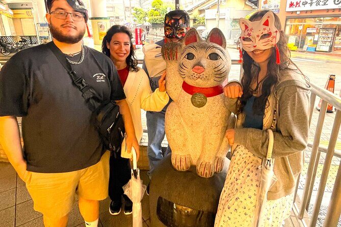 Tokyo Night Cat Tour: Cat Bookstore, Shinjuku Cat Cafe & 3D Cat - Key Points