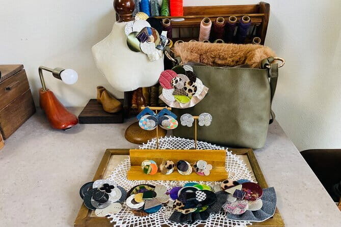 Tokyo Original Leather Accessory Making Workshop - Key Points