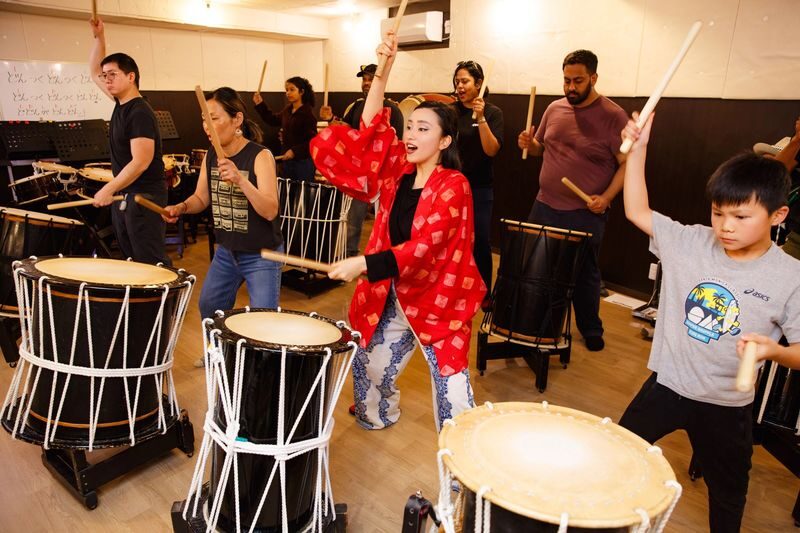 Tokyos Authentic and Finest Taiko Drumming Experience - From first strikes to a full taiko piece
