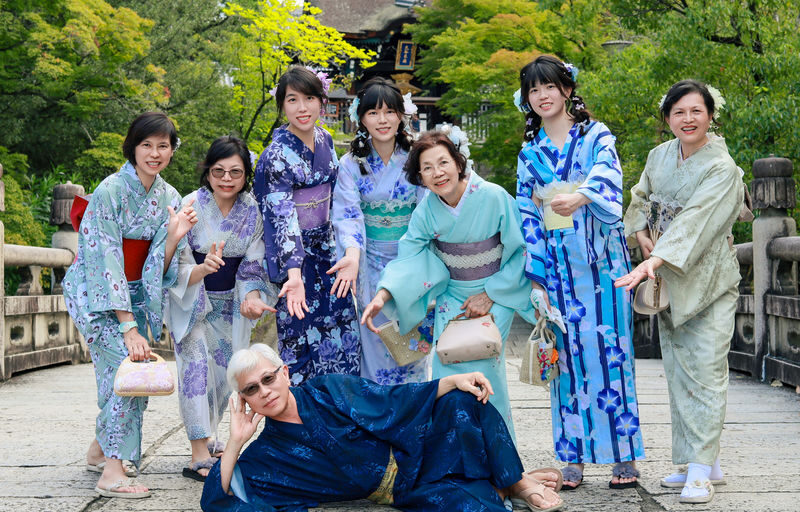 Tokyo Senso-ji Temple | Local Photographer Travel Photography Experience | Free Props Rental + Unlimited Number of People + All Original Photos Delivered | Provided by JBS photo - Price, group size, and practical value