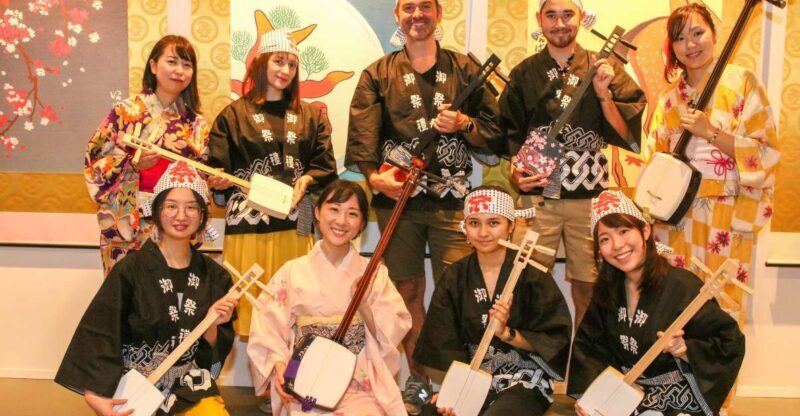 TOKYO SHAMILet's make a mini shamisen and play it! - Why the Shamisen Workshop Offers Great Value