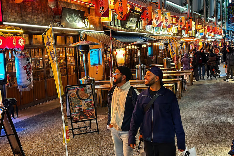Tokyo: Shibuya Food Tour: 13 Dishes at 3 Eateries - Shibuya Crossing is the starting point, not the whole show