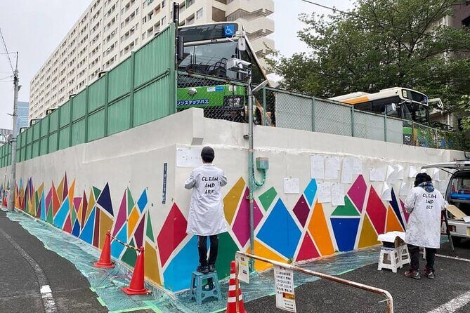 Tokyo Shibuya Giant Mural Art Creation Workshop - Discover the Vibrant World of Shibuyas Mural Art and Create Your Own Glow-in-the-Dark Masterpiece
