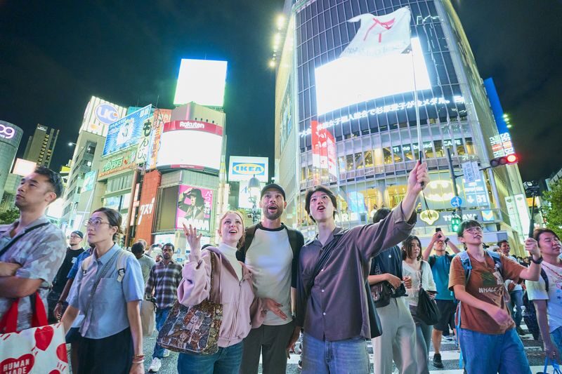 Tokyo: Shibuya Highlights Walking Tour & Secret View Spot - Start where Shibuya’s crowds cross
