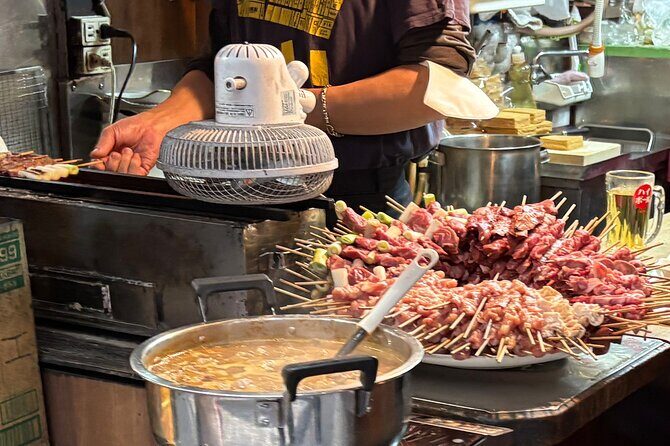 Tokyo: Shinjuku Bar Hopping & Night Walking Tour - Authentic Experiences & Authentic Food