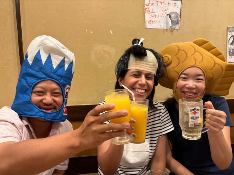 Tokyo Shinjuku Bar Hopping Wagyu , Ramen & 7 Dishes - What Makes This Tour Stand Out?