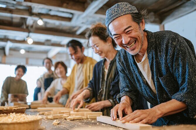 Tokyo Shinjuku Chopsticks Making Class - Key Points