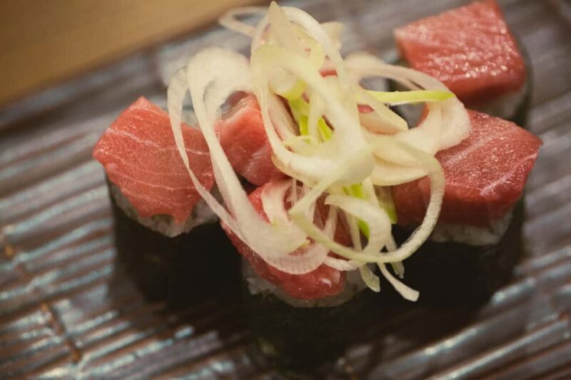 Tokyo: Shinjuku Izakaya and Golden Gai Bar Hopping Tour - Discover Shinjuku’s Hidden Nightlife on a Guided Bar Hopping Tour