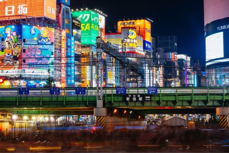 Tokyo Shinjuku Ninja Walking Tour: Kabukicho & Golden Gai (60min) - Starting Beneath Kabukicho’s Famous Arch