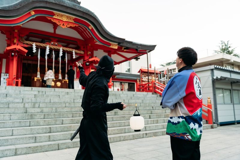 Tokyo Shinjuku Ninja Walking Tour: Kabukicho & Golden Gai (60min) - Who Should Book This Walk?