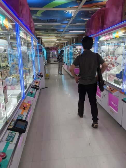 Tokyo Shinjuku : Private Walking Night Tour with Pachinko - Why You Should Consider This Tour