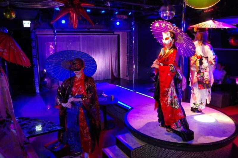 Tokyo: Show Club Nest Cabaret Show with Unlimited Drinks - Key Points