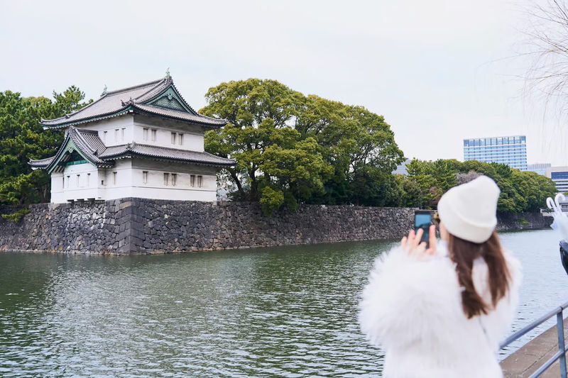 Tokyo Station & Imperial Palace 1-Hour Guided Tour - Booking and small practical details