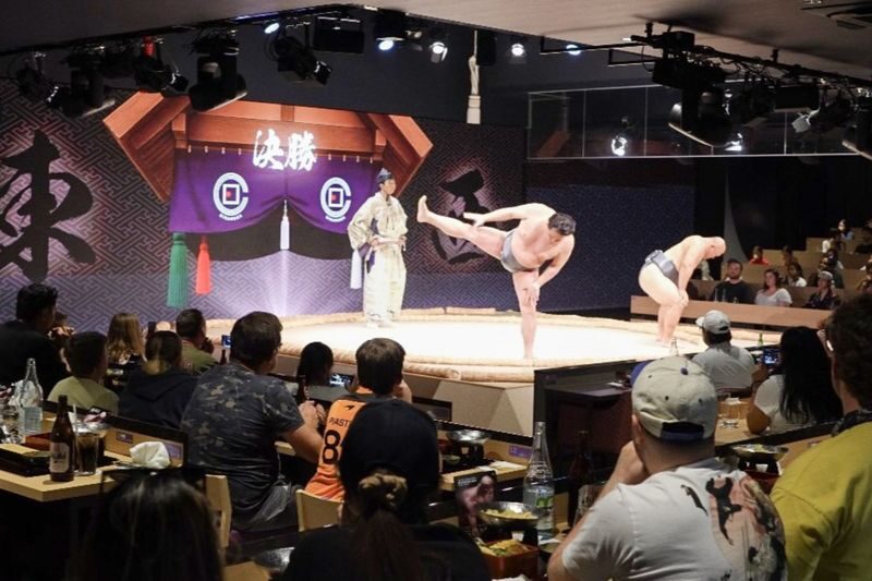 Tokyo Sumo Dinner Show in Ginza with Japanese Cuisine & Sake Bar - Dinner: a proper part of the evening