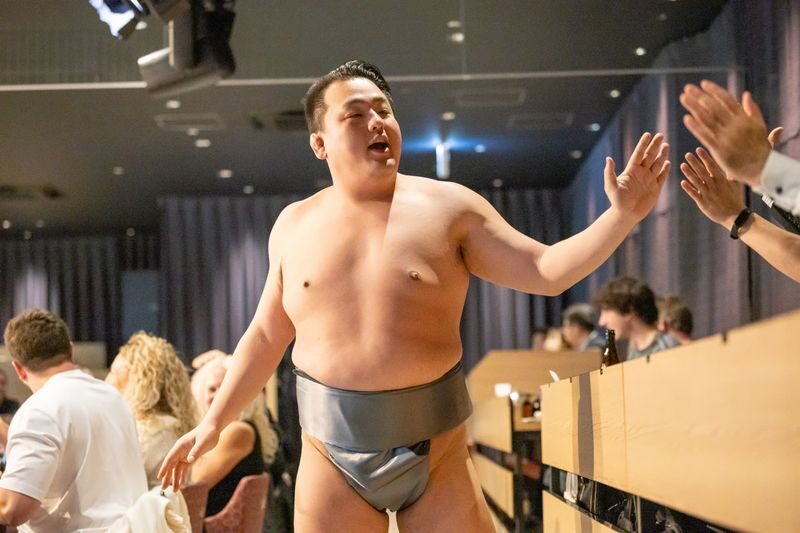 Tokyo Sumo Dinner Show in Ginza with Japanese Cuisine & Sake Bar - Should you book?