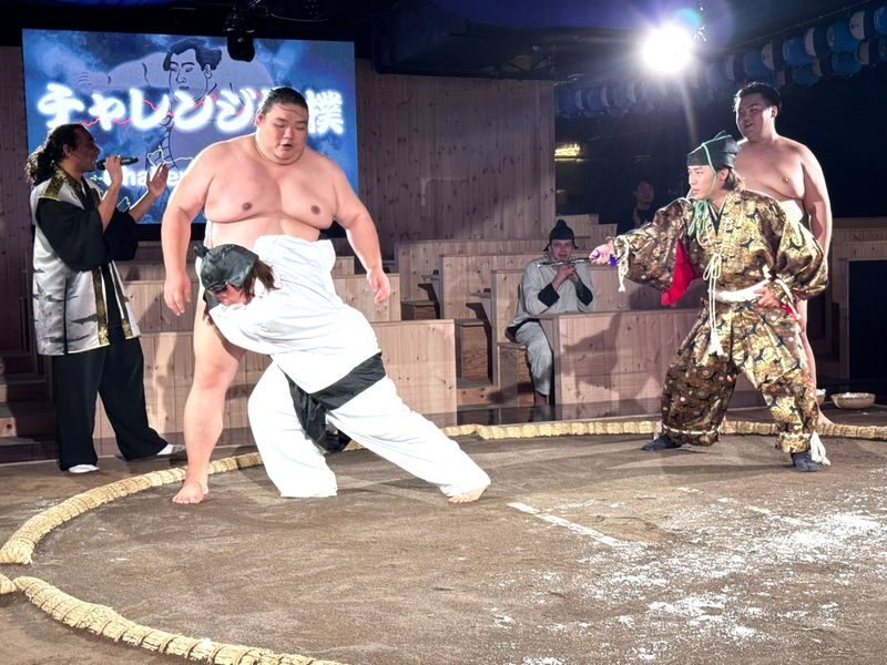 Tokyo: Sumo Entertainment with Japanese Meal at Tokyo Tower - Who should book this show