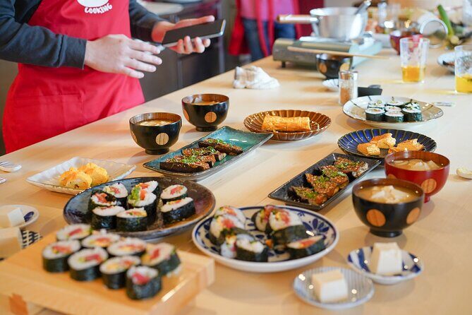 Tokyo Sushi Class with Sake Tasting & Local Supermarket Tour - Key Points