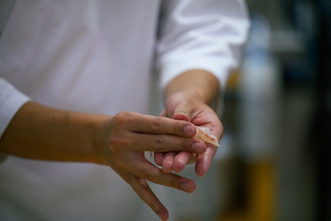 Tokyo Sushi Experience: Make Sushi with Toyosu Market Fish - Key Points