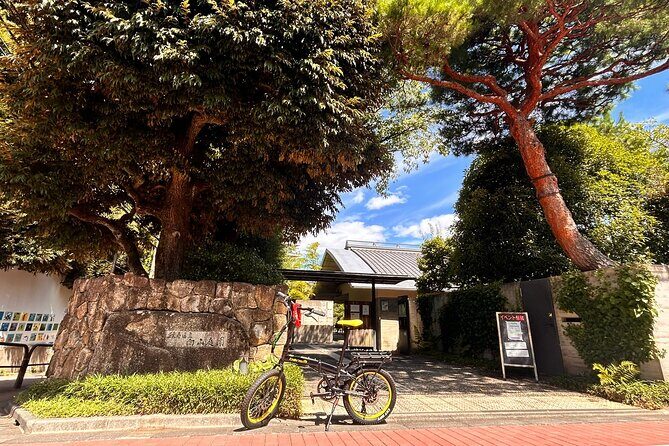 TOKYO: Tailored Gardens tour with Pro Gardener by E-bike -BASIC - Price and Value Analysis