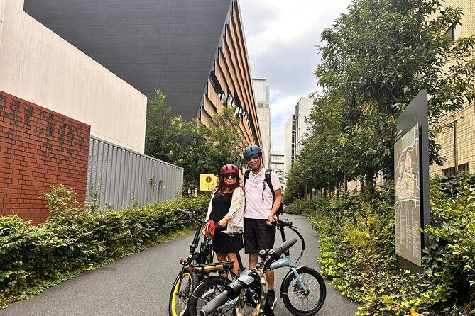 TOKYO: Tailored Gardens Tour with Pro Gardener by E-bike -LIGHT - Discover Tokyo’s Hidden Green Corners on a Tailored E-bike Garden Tour