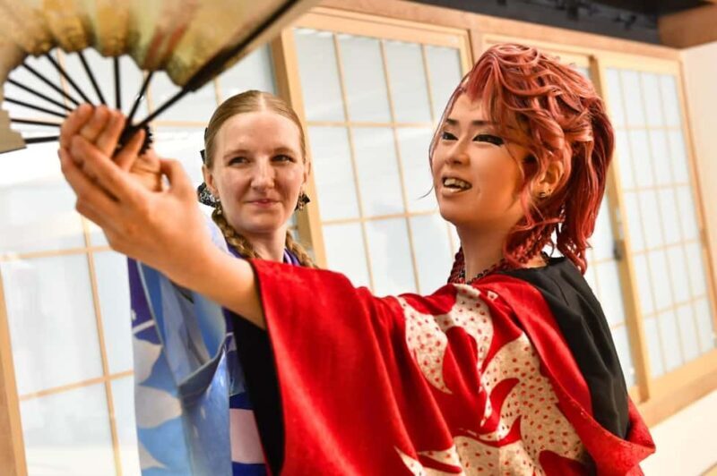 Tokyo: Taishu Engeki Show with Kimono and Sword Lesson - Key Points