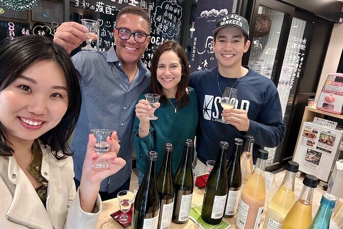 Tokyo tower Private Walking Tour and Night food tour : 6:00pm - Starting Point: Meeting at Daimon Station