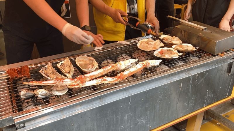 Tokyo: Tsukiji Fish Market Culture Walking and Food Tour - Tsukiji makes more sense with a guide